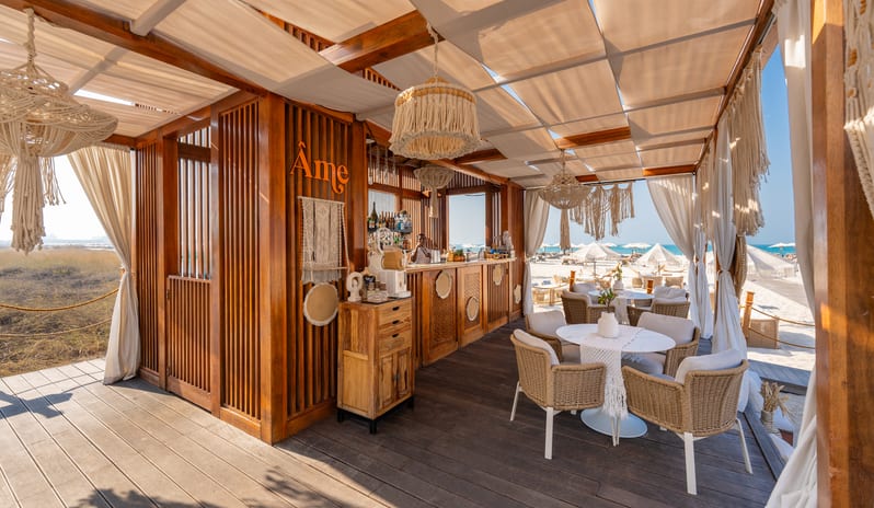 middle-east-holidays-abu-dhabi-rixos-premium-saadiyat-island-hotel- ame-beach-bar